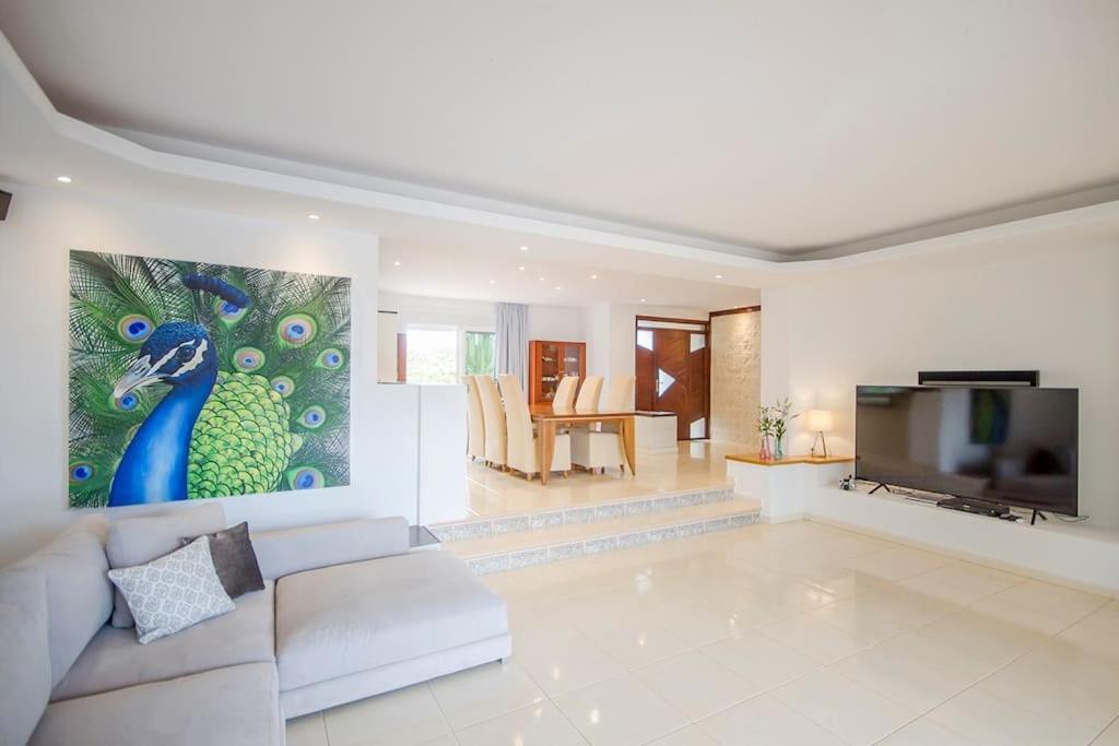 Luxe Villa With Private Pool, Jacuzzi And Spectacular Views Costa Adeje  Kültér fotó