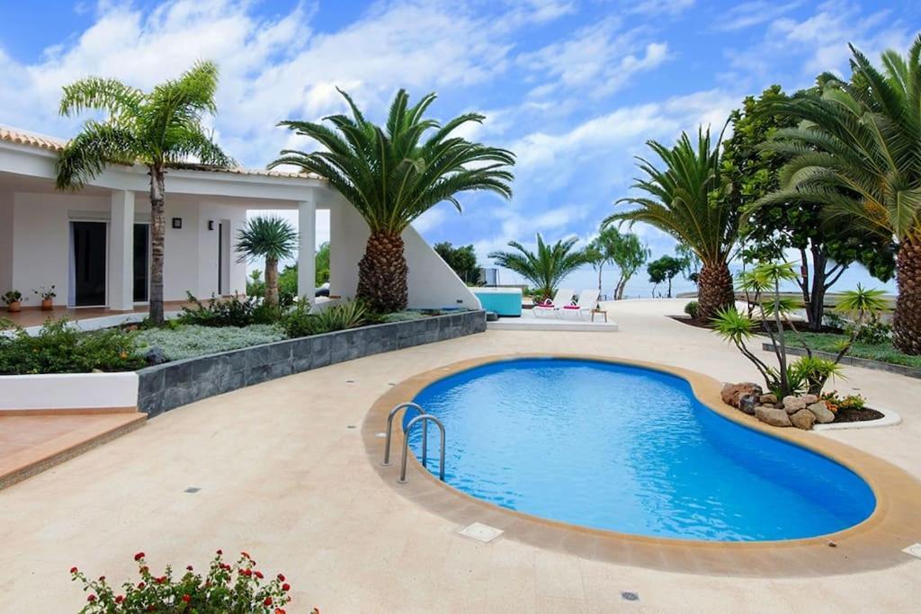 Luxe Villa With Private Pool, Jacuzzi And Spectacular Views Costa Adeje  Kültér fotó